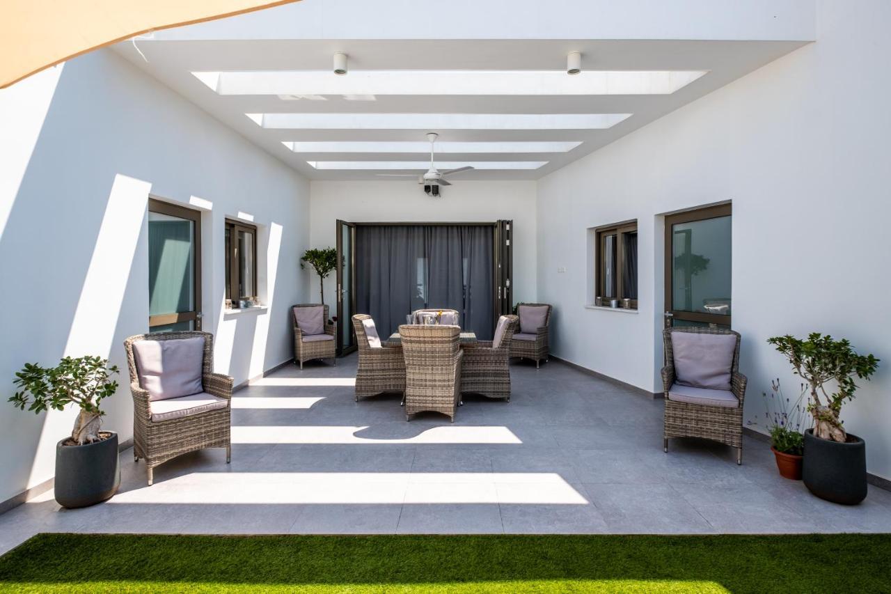 Rooms At Villa Amour Cyprus Voroklini Exterior foto